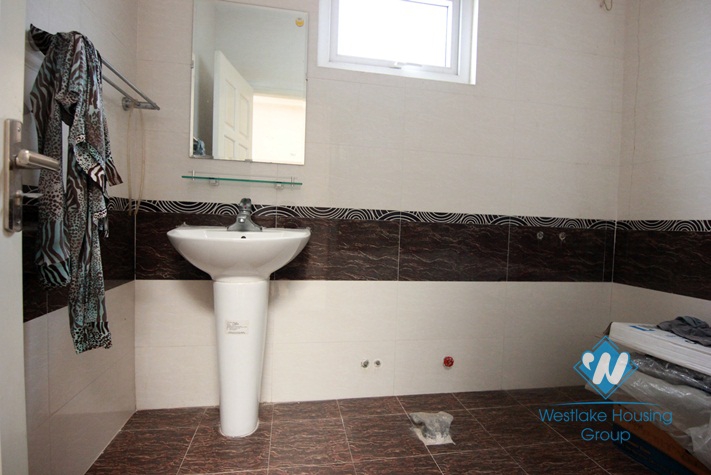 Nice house with 3 to 4 bedrooms for rent in Tay Ho